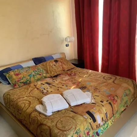 National Gallery Bed & Breakfast 2*